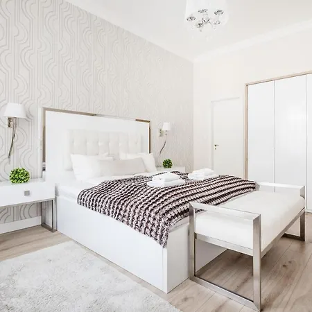 De Luxe 1-bedroom, 2-bathroom In The Center Budapest