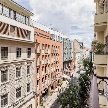 Lejlighed De Luxe 1-bedroom, 2-bathroom In The Center