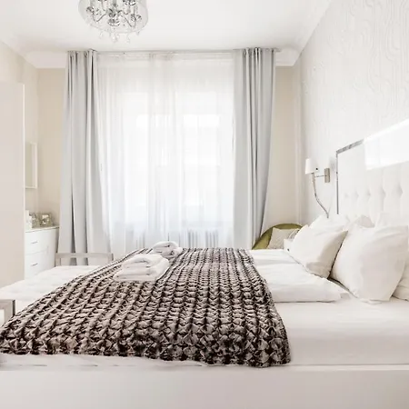 De Luxe 1-bedroom, 2-bathroom In The Center Budapest