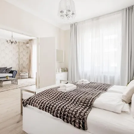 Apartment De Luxe 1-bedroom, 2-bathroom In The Center
