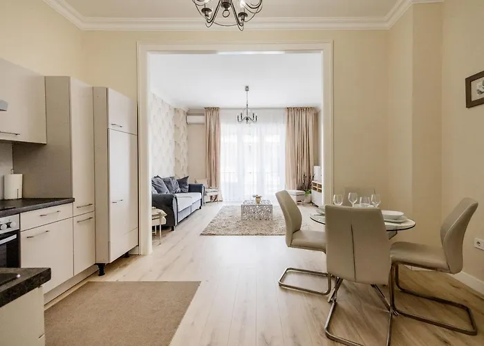Apartman De Luxe 1-bedroom, 2-bathroom In The Center