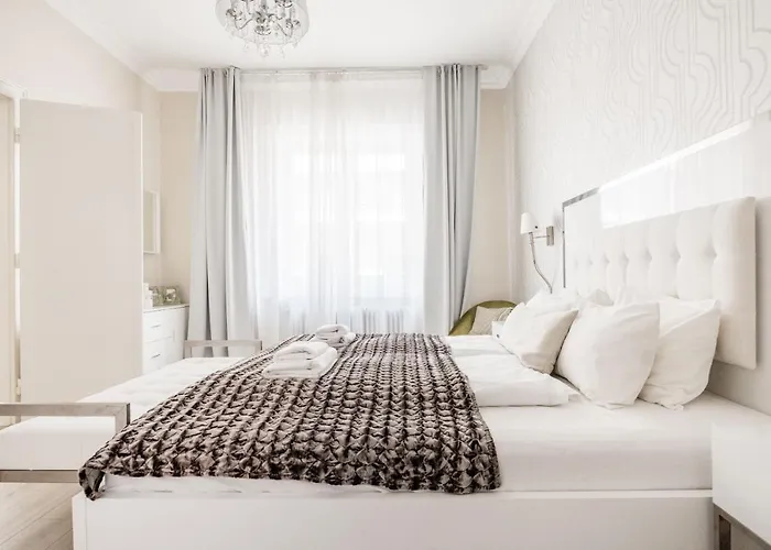 De Luxe 1-bedroom, 2-bathroom In The Center Budapest
